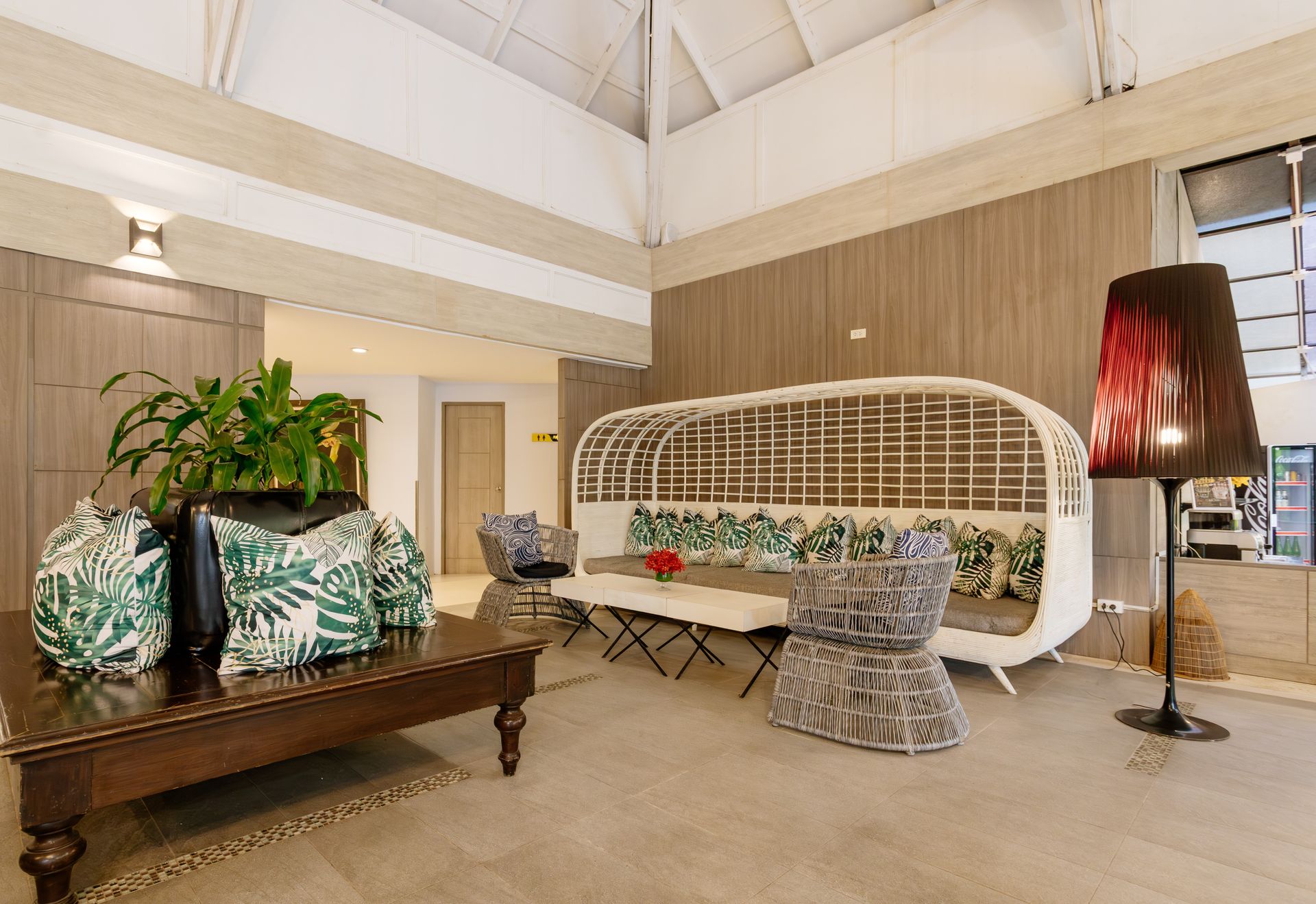 Lobby daybed