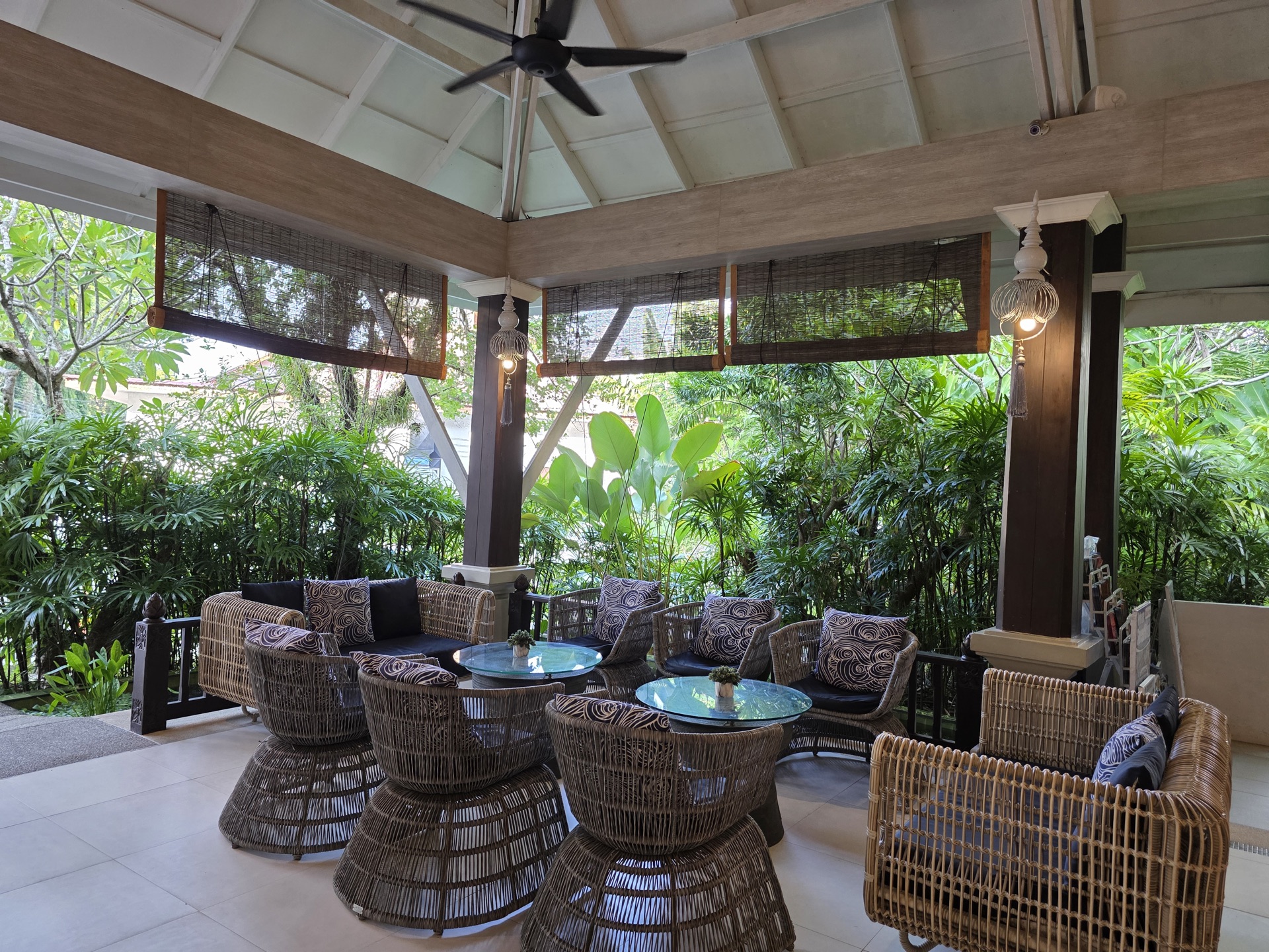 Lobby bar seating