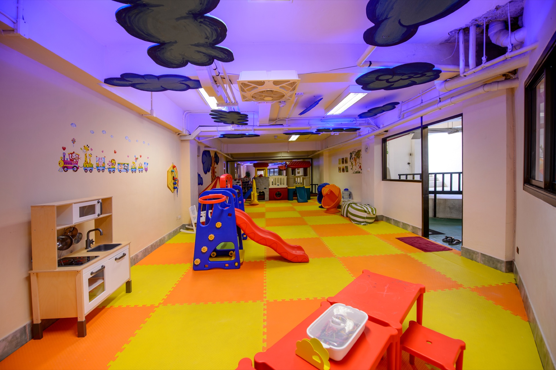 Kids' Play Room