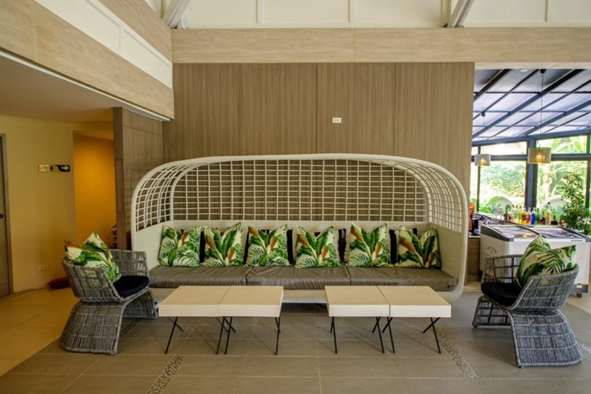 Lobby daybed