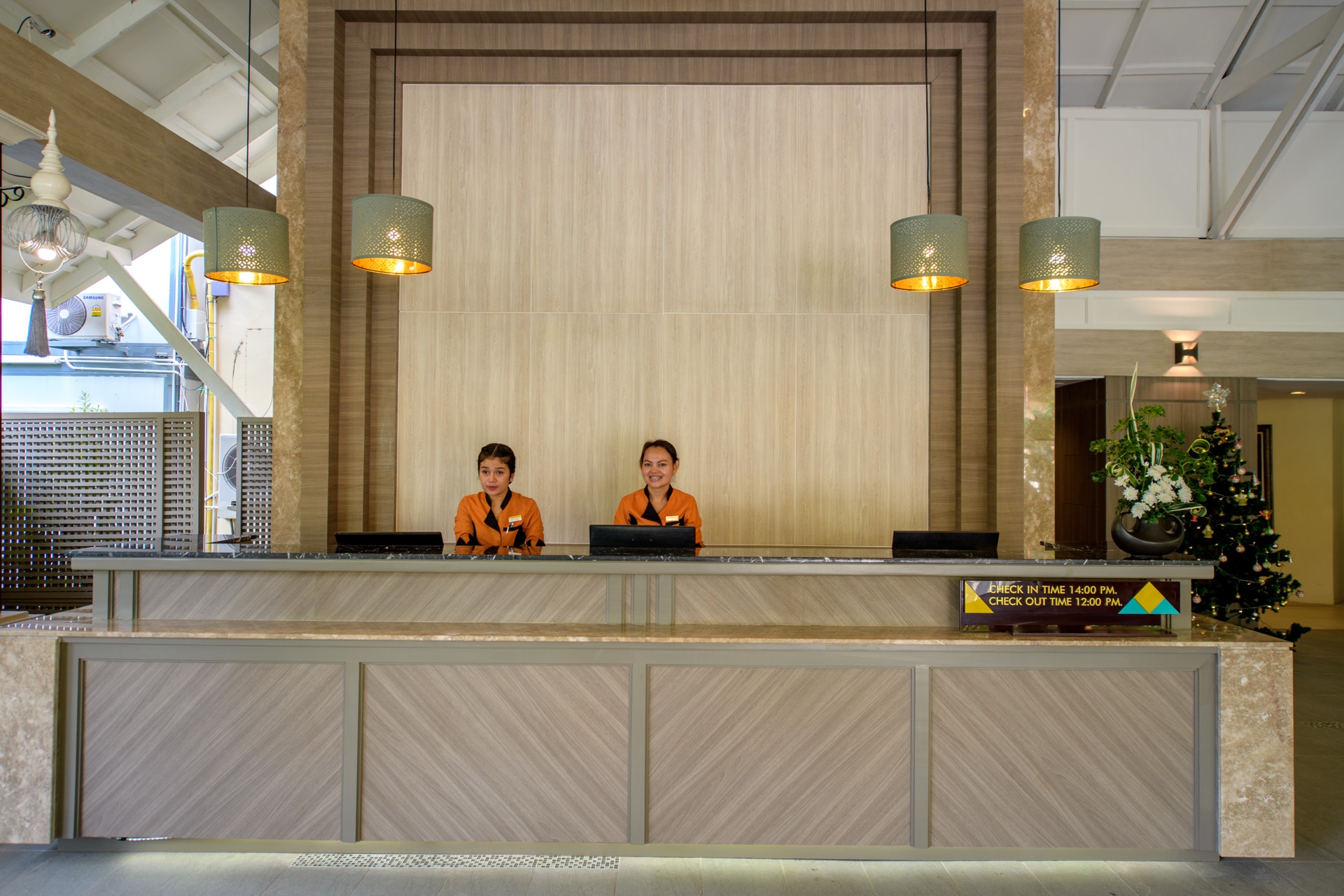 Reception desk