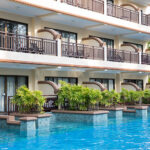甲米拉普拉亚度假村 : 豪华泳池客房配按摩浴缸
