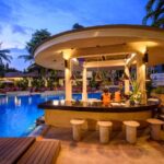 甲米拉普拉亚度假村 : 绿松石游泳池酒吧
